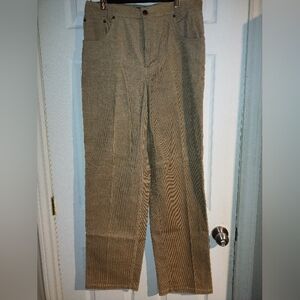 TRULY Men’s Corduroy Pants in Light Beige